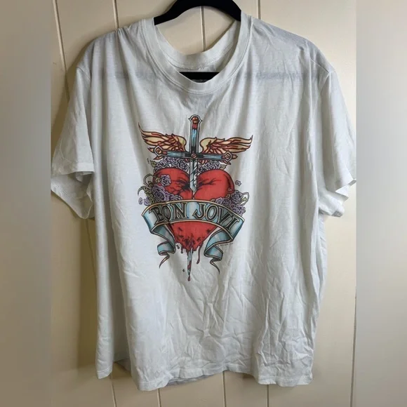 Torrid Bon Jovi Relaxed Fit Boxy Tee 1X - Picture 1 of 4